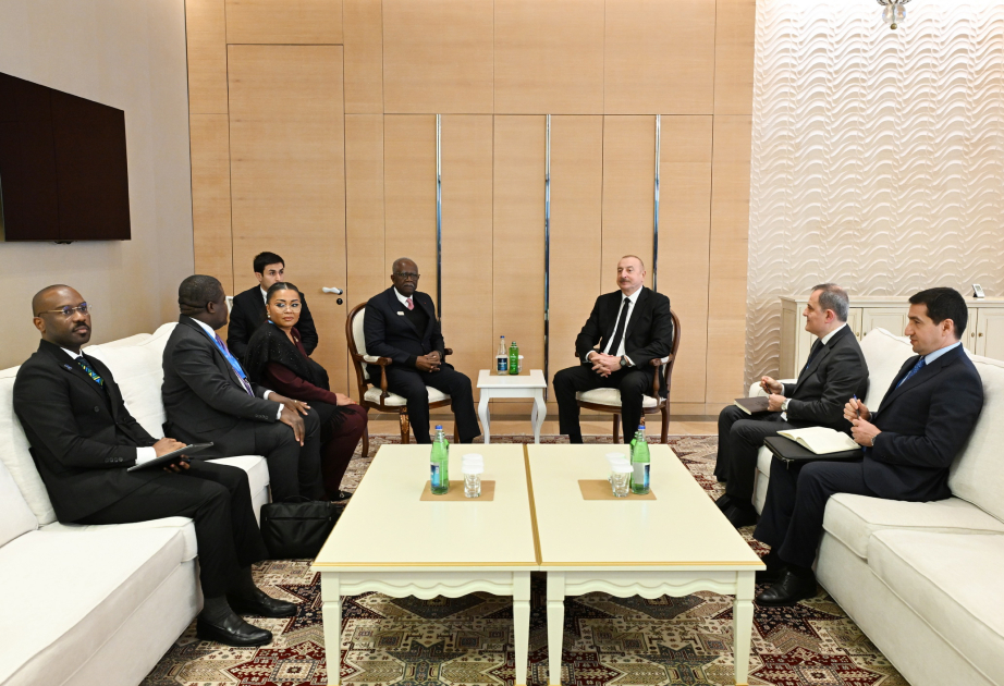 Präsident Ilham Aliyev trifft den Vizepräsidenten der Republik Gabun AKTUALISIERT VIDEO