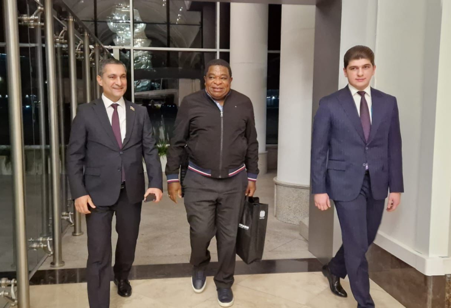 الأمين العام للاتحاد البرلماني يصل إلى أذربيجان