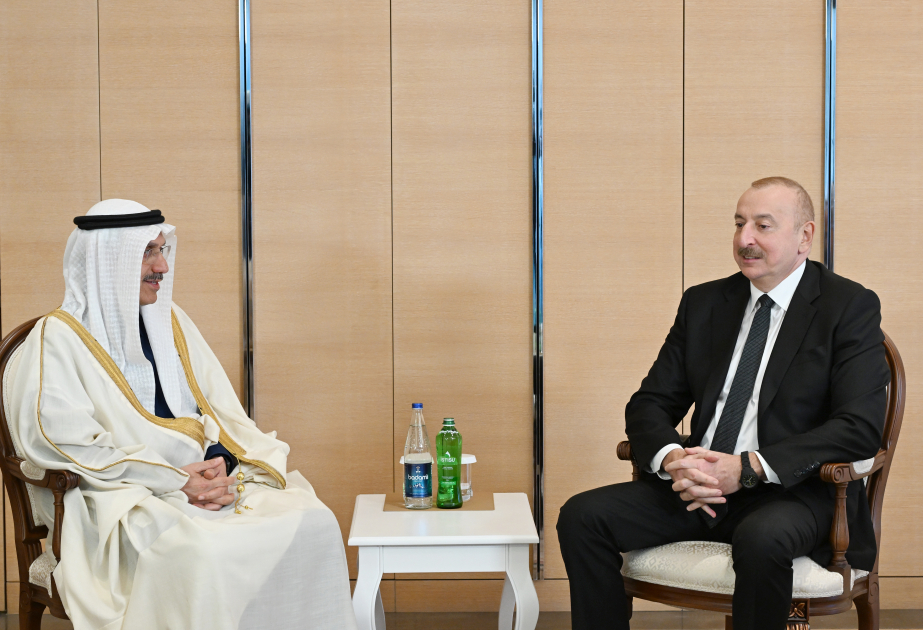 Le président azerbaïdjanais rencontre le président de la Banque islamique de développement MIS A JOUR VIDEO