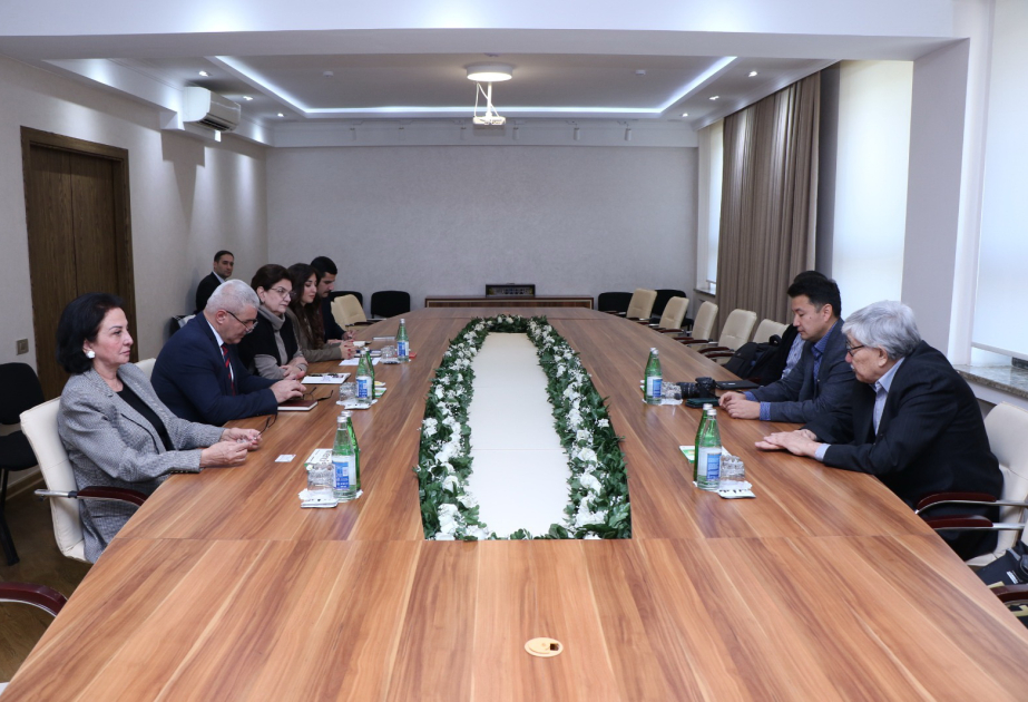 AzMİU ilə Qırğızıstan Beynəlxalq Universiteti arasında əməkdaşlıq perspektivləri müzakirə olunub