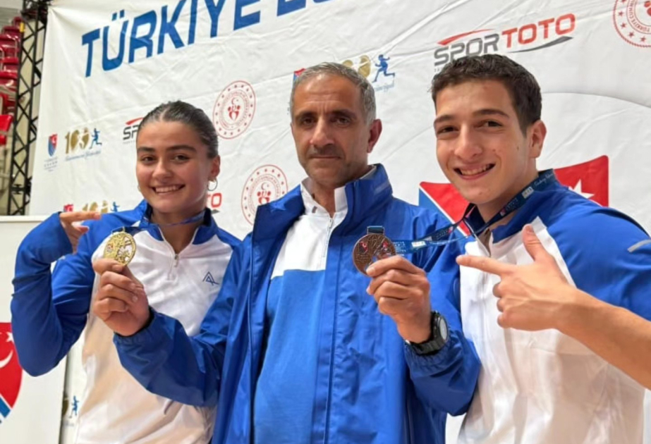 Azərbaycan qılıncoynadanları beynəlxalq turnirdə 2 medal qazanıblar