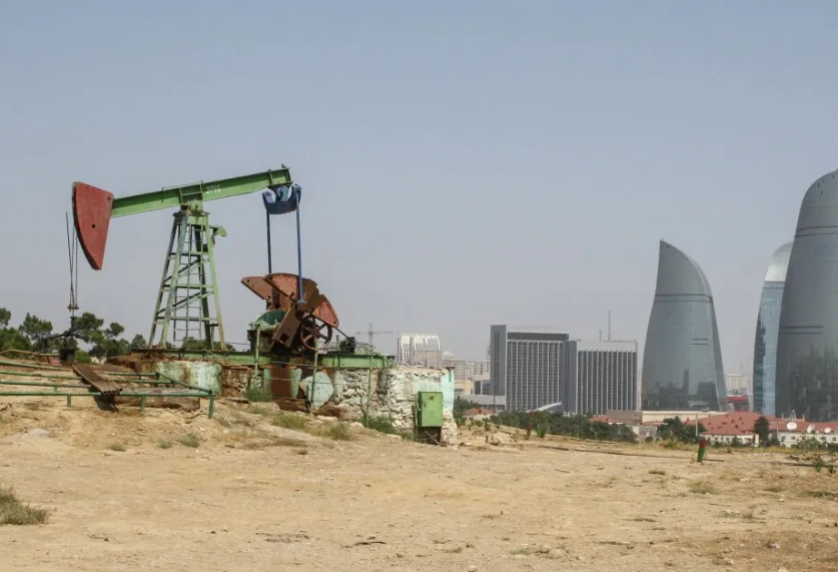 سعر نفط أذربيجان تجاوز عن 75 دولارا