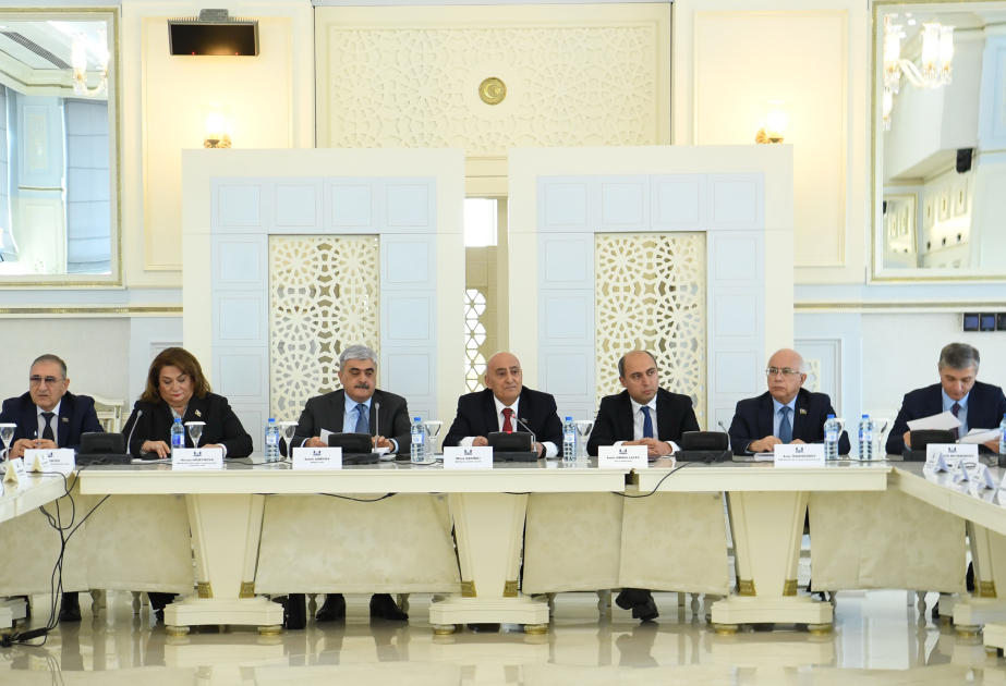 Milli Məclisin üç komitəsinin birgə iclasında 2025-ci ilin dövlət büdcəsinin layihəsinə baxılıb