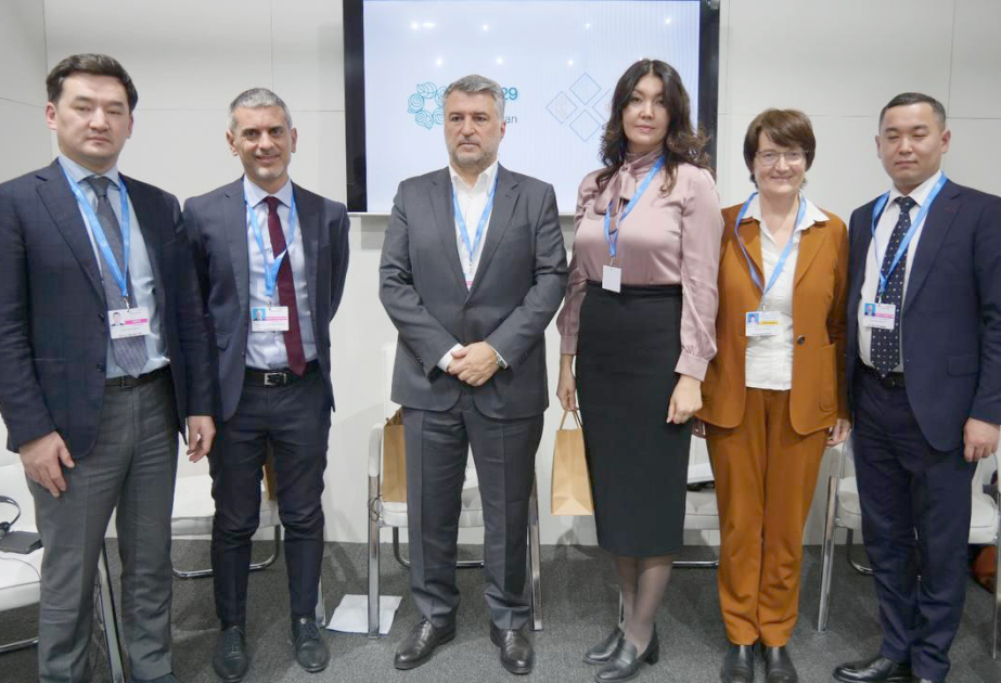 COP29-dakı Qazaxıstan pavilyonunda iqlim problemlərinin həllində təhsilin rolu müzakirə edilib