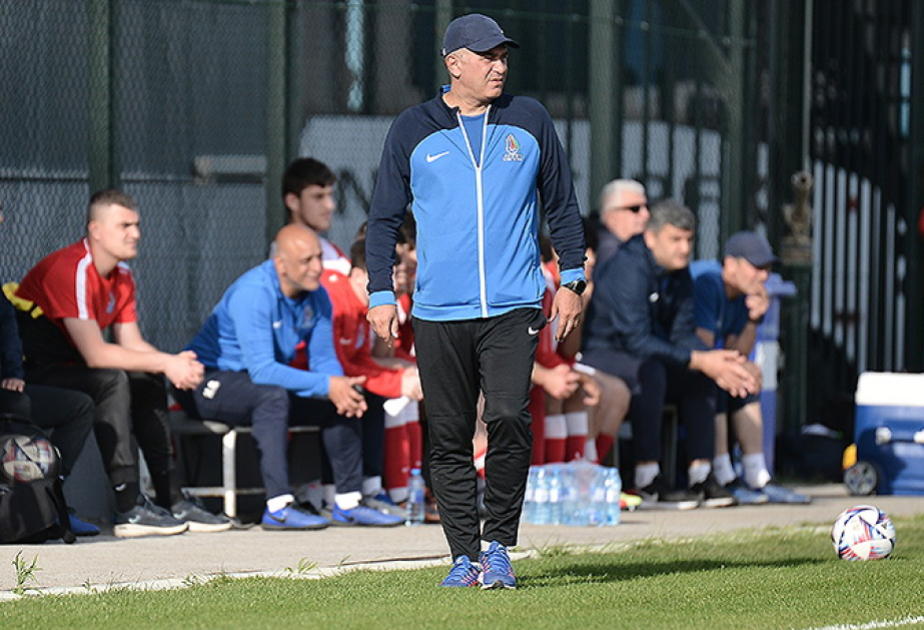 Azərbaycan millisinin baş məşqçisi: Futbolçularda potensial var, sadəcə, düzgün və çox işləmək lazımdır