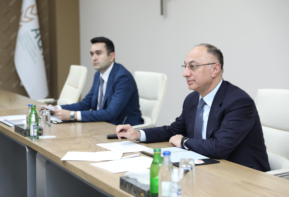AQTA sədri ictimai iaşə xidmətləri sahəsində fəaliyyət göstərən sahibkarların müraciətini dinləyib