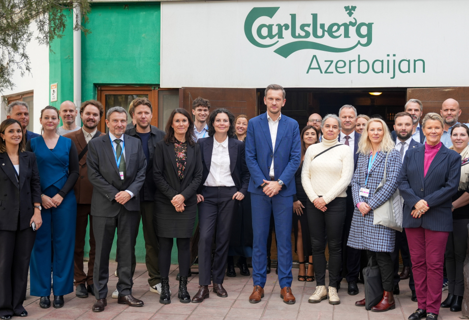 ®  Danish officials visit Carlsberg Azerbaijan plant