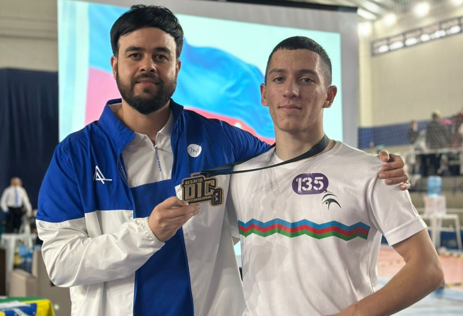 El equipo de capoeira de Azerbaiyán gana 3 medallas de oro en Brasil