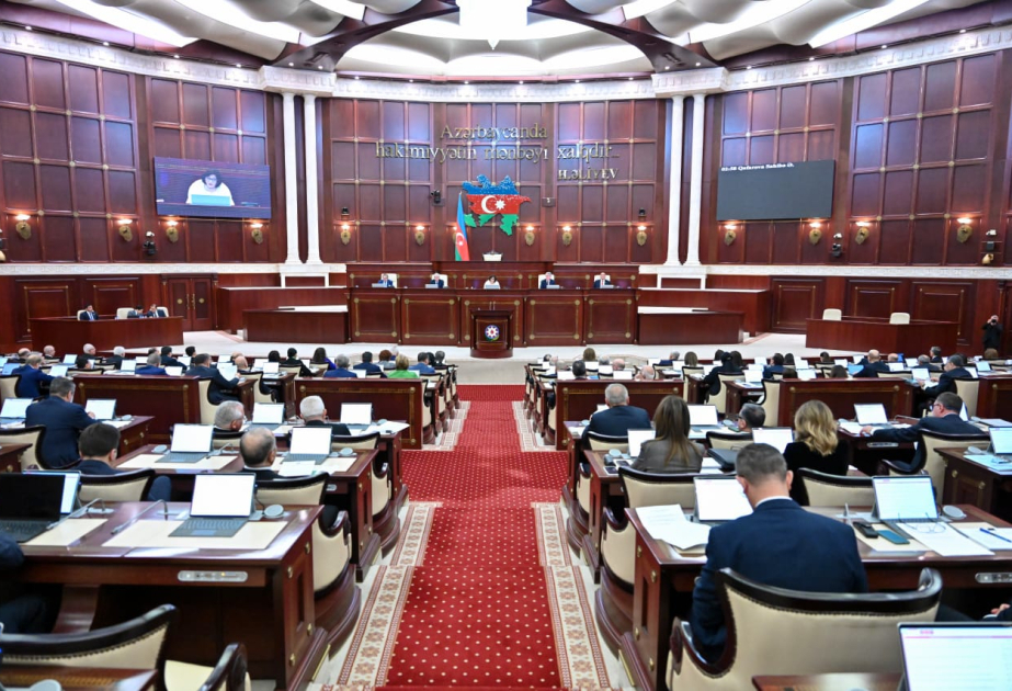 Milli Məclisin plenar iclasında 2025-ci ilin dövlət büdcəsinin müzakirəsinə başlanılıb YENİLƏNİB