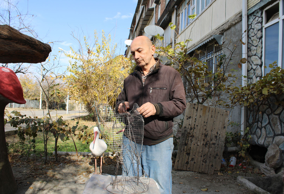 Nağıl qəhrəmanlarını ölümsüzləşdirən heykəltaraş  FOTO