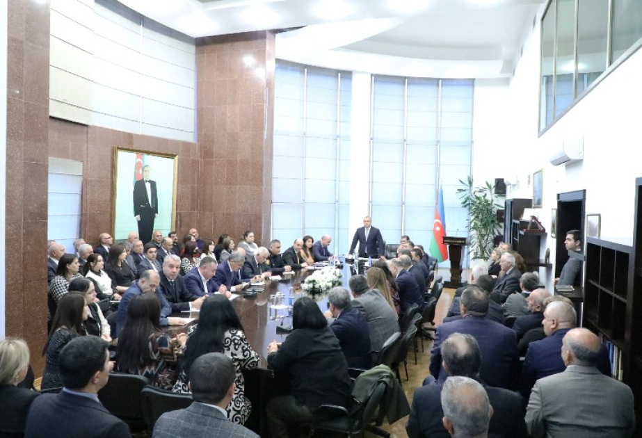Paytaxtın rayonlarında qışa hazırlıqla bağlı müşavirələr keçirilir