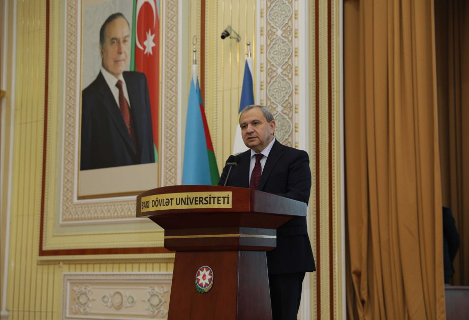 Отмечено 90-летие биологического факультета 105-летнего Бакинского государственного университета