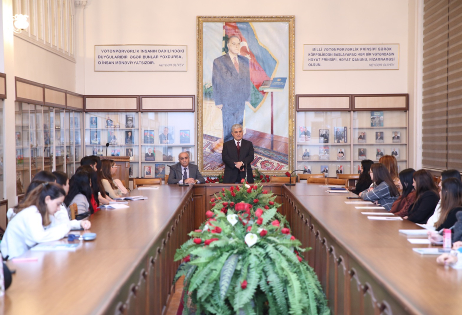 Pedaqoji Universitetdə magistrantlarla görüş keçirilib