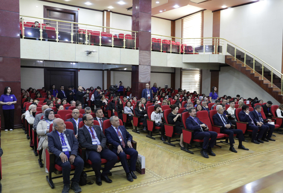III Beynəlxalq Ənənədən Gələcəyə İnformasiya və Sənəd Menecmenti Simpoziumu keçirilir