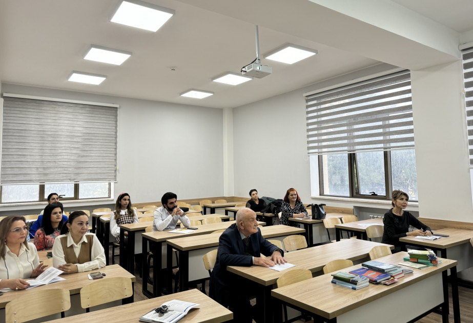 “Ekoloji kimya və ətraf mühitin mühafizəsinin müasir problemləri” mövzusunda konfrans davam edir