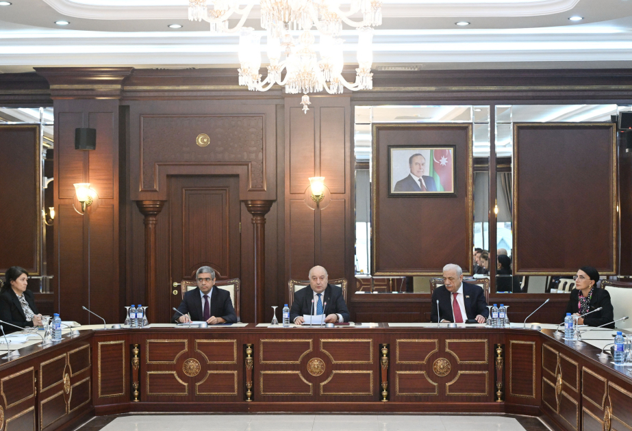 Əmək və sosial siyasət komitəsi beş məsələni parlamentin plenar iclasına tövsiyə edib