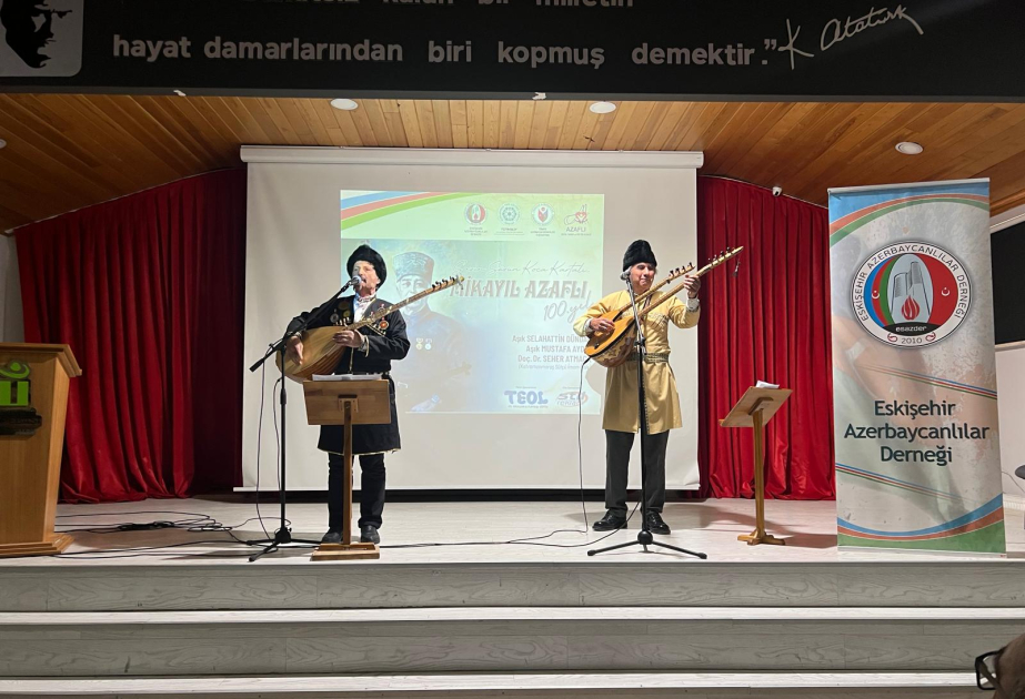 Eskişehirdə Aşıq Mikayıl Azaflının 100 illik yubileyi qeyd edilib