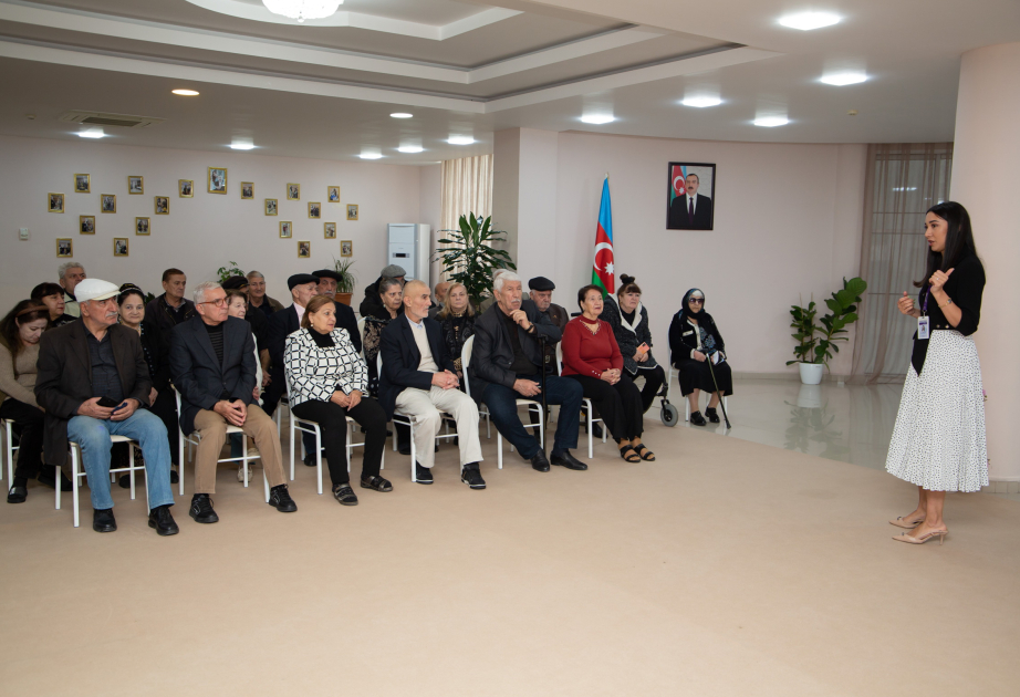 ®  Azercell провел тренинг по кибербезопасности для пожилых людей