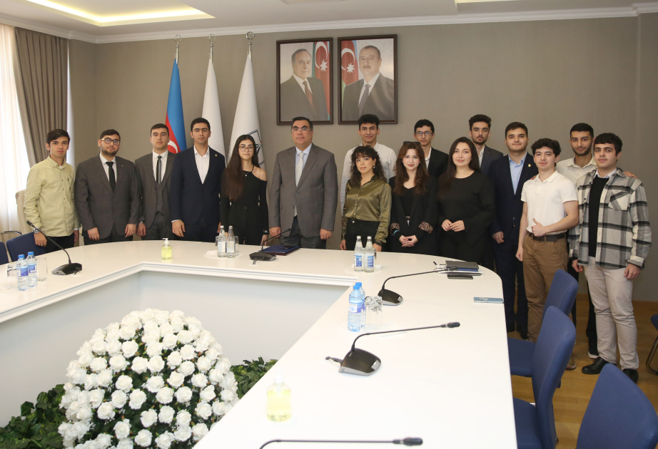 BANM-in rektoru xaricdə təhsil alacaq tələbələrlə görüşüb