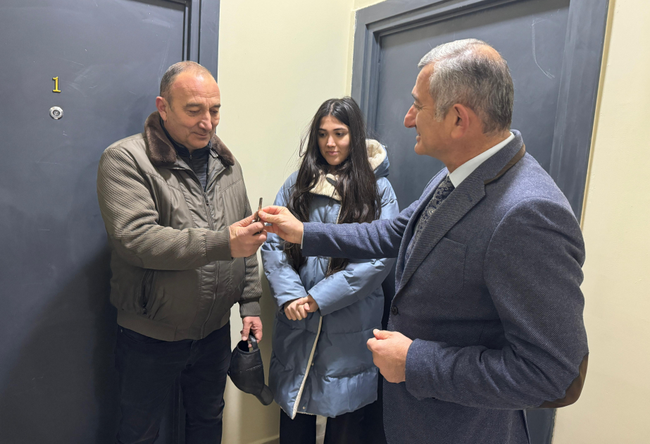 Cəbrayılda daha 34 ailəyə evlərin açarları təqdim olunub - YENİLƏNİB VİDEO