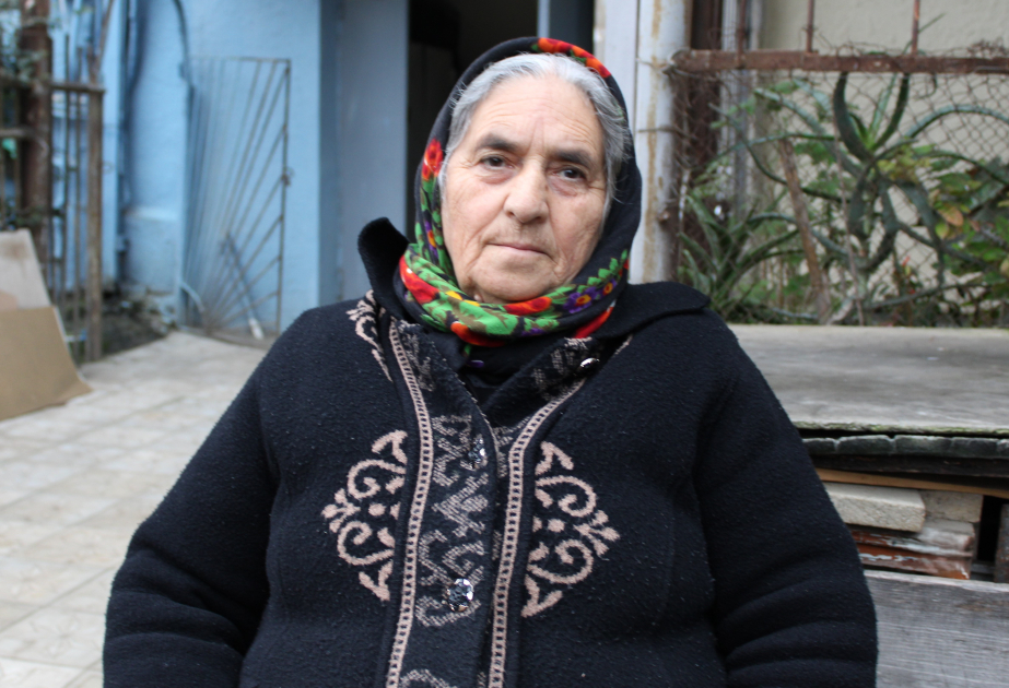 75-летняя Ханым Гасанова: Дай Бог, вернусь в родные края
