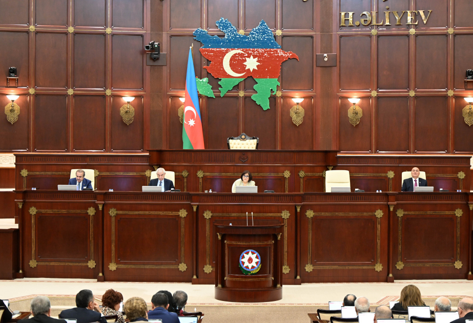 Milli Məclisdə 2025-ci ilin dövlət büdcəsi və büdcə zərfinə daxil olan qanun layihələri ikinci oxunuşda təsdiqlənib YENİLƏNİB