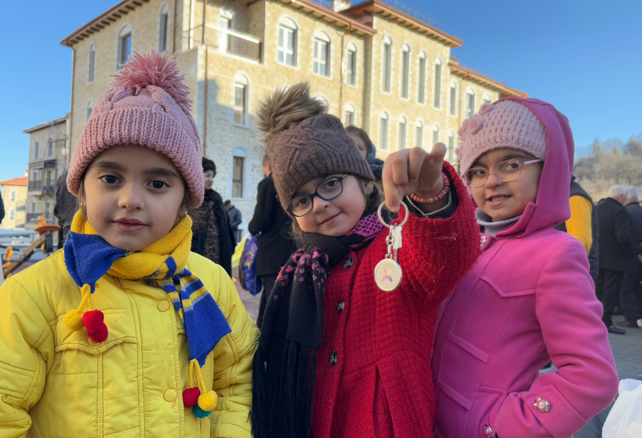 Another 49 families relocated to Shusha receive house keys