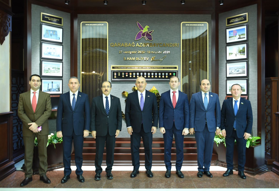 Türkiyənin sabiq xarici işlər naziri Mövlud Çavuşoğlu Milli Məclisdə olub