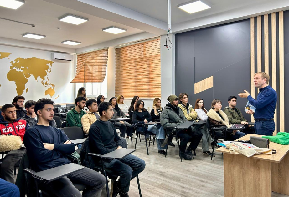 BDU ilə Rumıniya Universiteti arasında elmi layihələrin həyata keçirilməsi müzakirə olunub