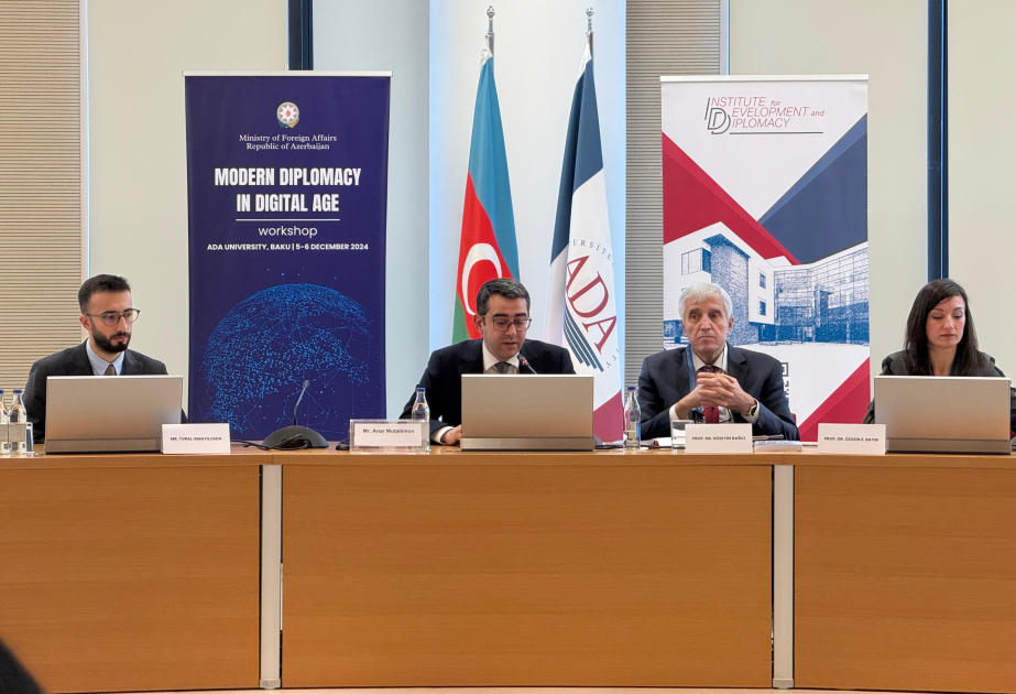 “Rəqəmsal dövrdə müasir diplomatiya” mövzusunda ikigünlük seminar keçirilir