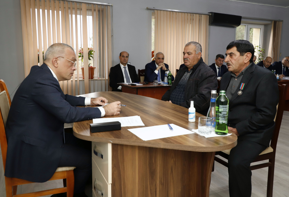 Dövlət Su Ehtiyatları Agentliyinin sədri Cəlilabadda vətəndaşlarla görüşüb