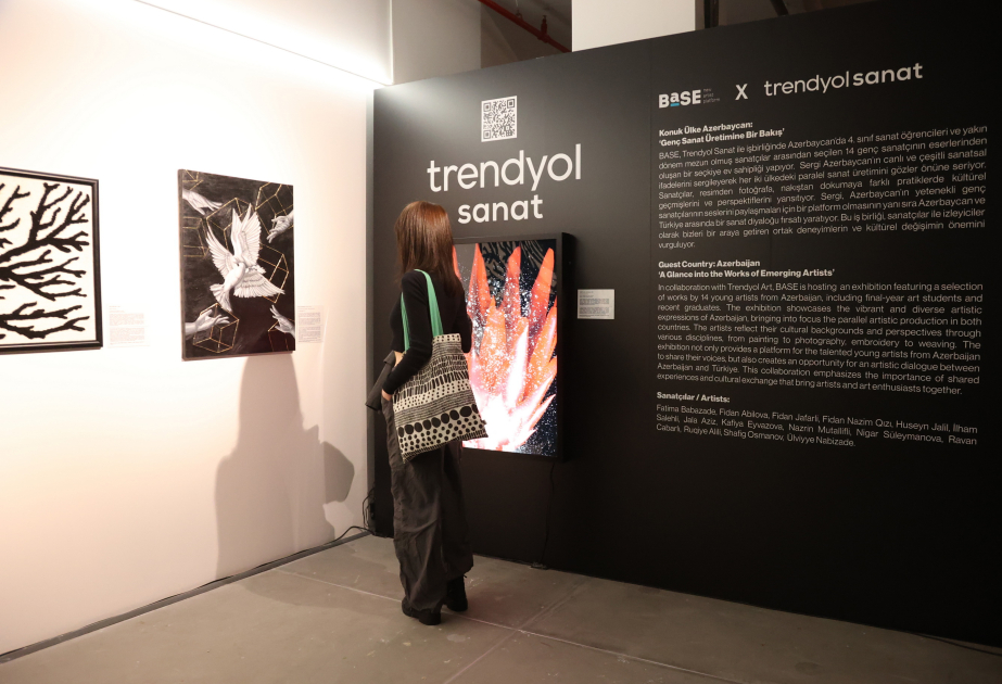 ®  Azerbaijani artists’ works showcased in Türkiye with Trendyol’s support