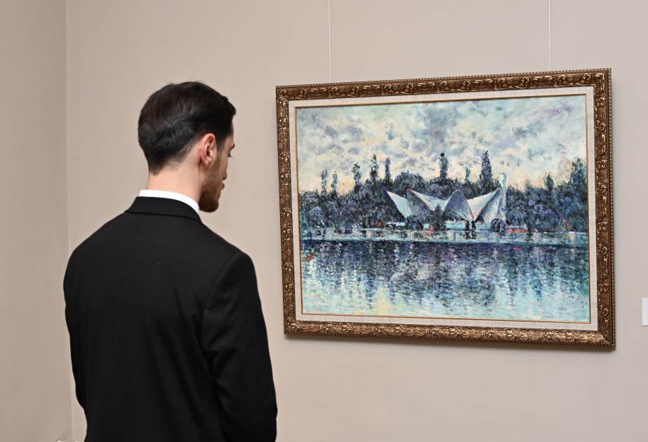 В Музейном центре открылась персональная выставка памяти Исы Мамедова «Пейзажи Баку»