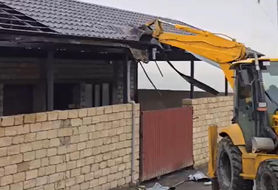 Sulutəpə qəsəbəsində qanunsuz tikili sökülüb
