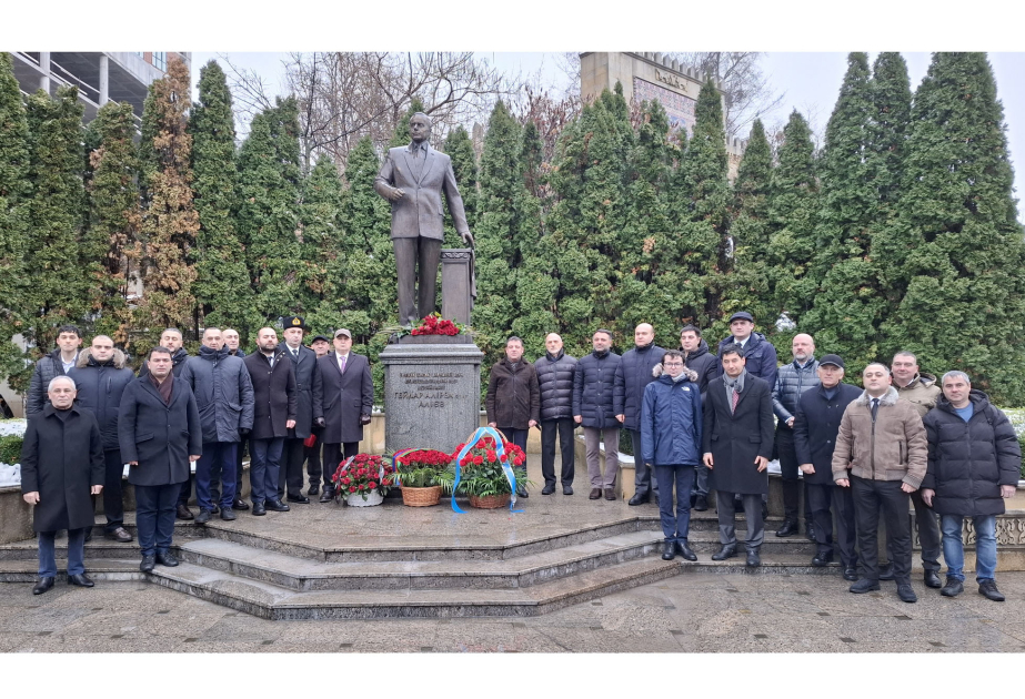 В Киеве почтили память общенационального лидера Гейдара Алиева
