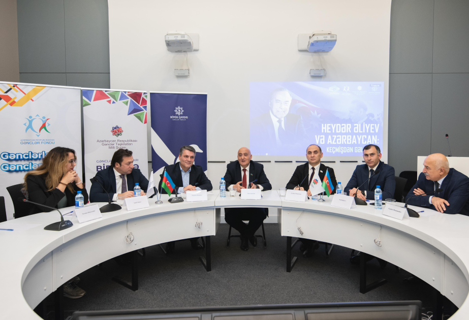 “Böyük Qayıdış” Gənclər Təşkilatı Ulu Öndərin anım gününü silsilə tədbirlərlə qeyd edib