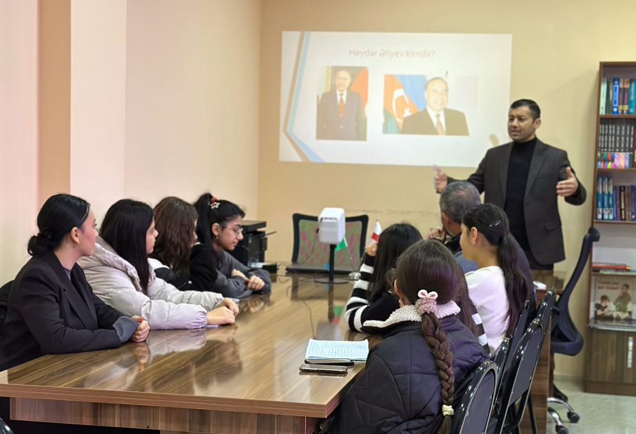 Ulu Öndərin xatirəsi Rustavidə ehtiramla anılıb