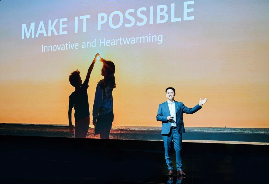 ®  HUAWEI Dubayda keçirilən “Unfold the Classic” təqdimatında qatlanabilən məhsullarda mükəmməlliyin yeni erasını nümayiş etdirib
