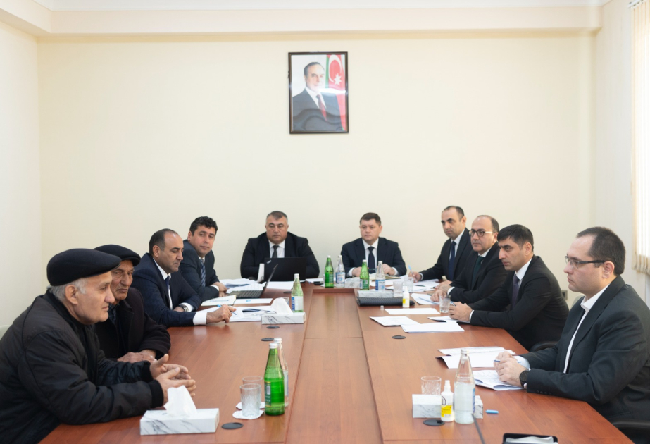 Nazir Məcnun Məmmədov Ağcabədidə vətəndaşları qəbul edib, fermerlərlə görüşüb