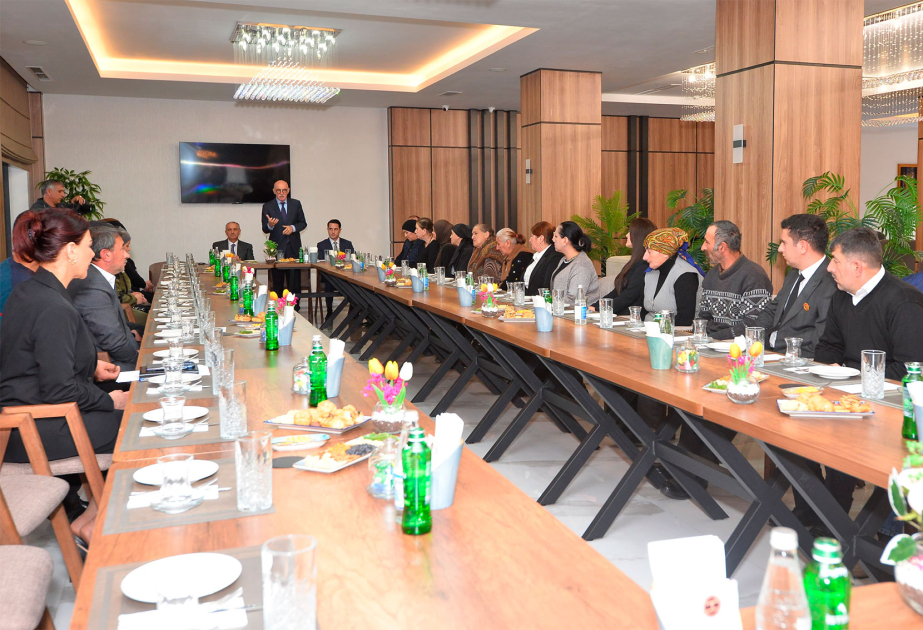 Qusarın təhsil müəssisələrində çalışan şəhid ailə üzvləri və qazilər ilə görüş keçirilib