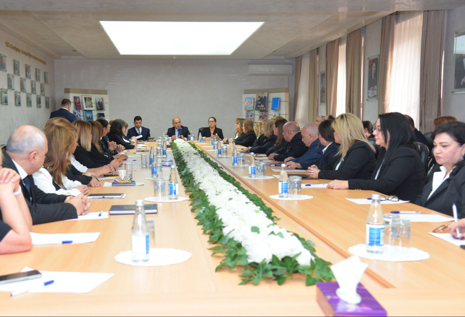 Nazir: İdarəetmə ilə bağlı məktəb rəhbərlərinin üzərinə düşən məsuliyyət düzgün dəyərləndirilməlidir