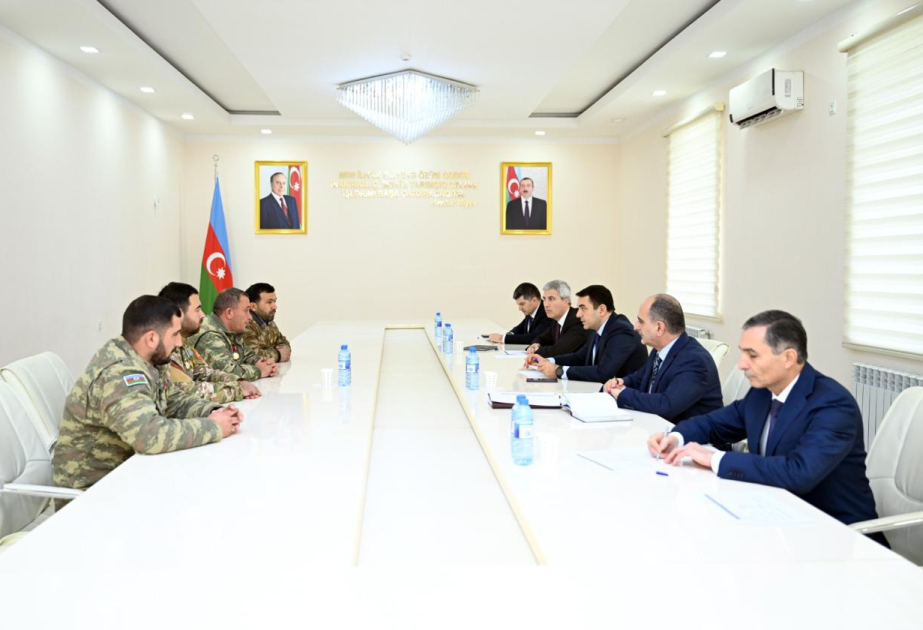 Mədəniyyət naziri Kürdəmirdə vətəndaşları qəbul edib