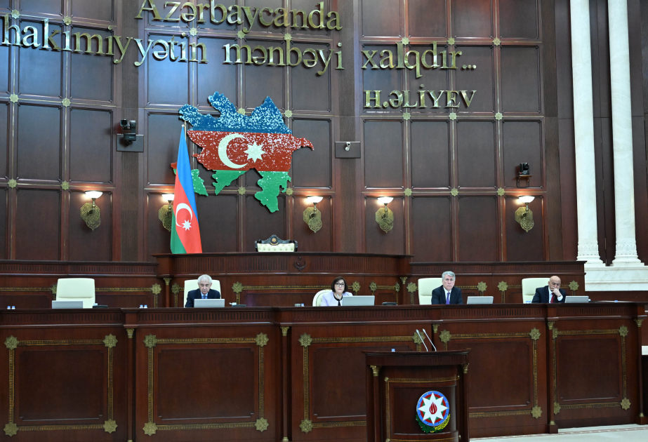 Milli Məclisdə 2025-ci ilin dövlət büdcəsi və büdcə zərfinə daxil olan qanun layihələri qəbul edilib YENİLƏNİB VİDEO