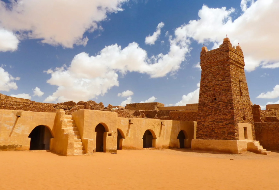 L’ICESCO procède à la restauration de la mosquée historique de Chinguetti en Mauritanie