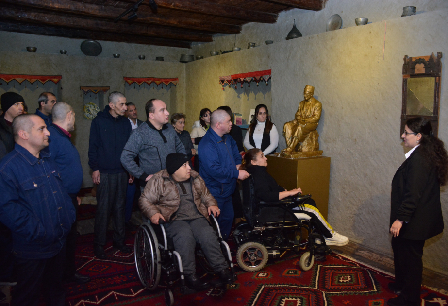 Psixonevroloji sosial xidmət müəssisəsinin sakinləri Şamaxıda ekskursiyada olublar