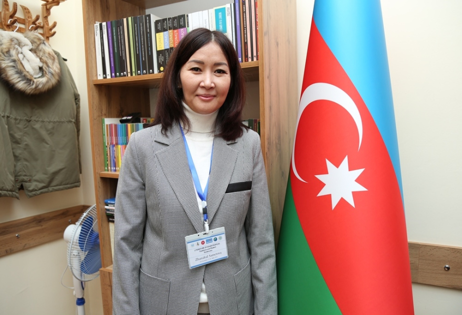 Qazaxıstanlı alim: Azərbaycanın dirçəliş dövrü ədəbiyyatını da tədqiq etməyi düşünürük