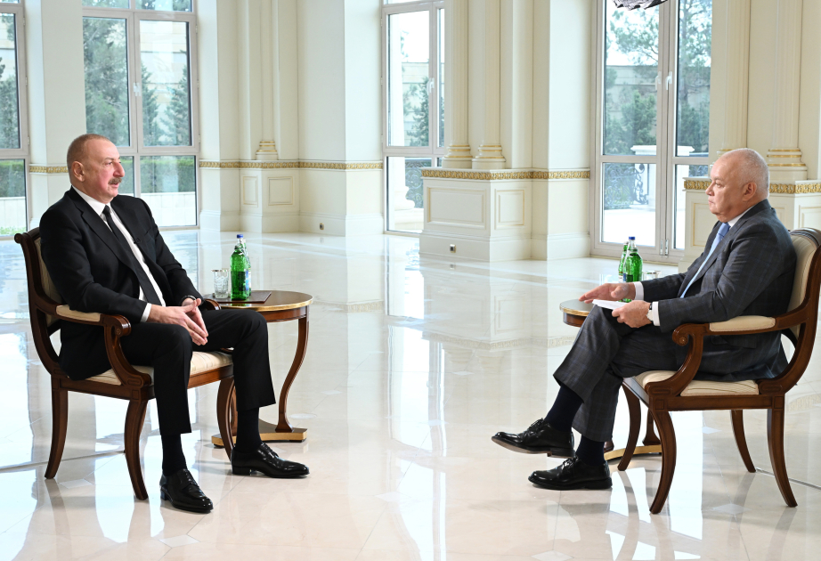 Le président Ilham Aliyev interviewé par le directeur général de l’agence de presse internationale « Rossiya Segodnya » MIS A JOUR VIDEO
