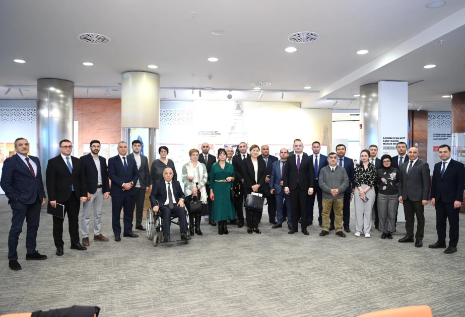 SOCAR-da “Vətəndaş cəmiyyəti təsisatları ilə işin gücləndirilməsi” mövzusunda tədbir keçirilib