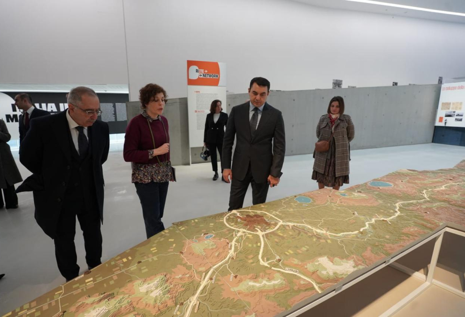 Azərbaycan muzeylərinin Romadakı XXI Əsrin Milli İncəsənət Muzeyi ilə əməkdaşlığına dair müzakirələr aparılıb