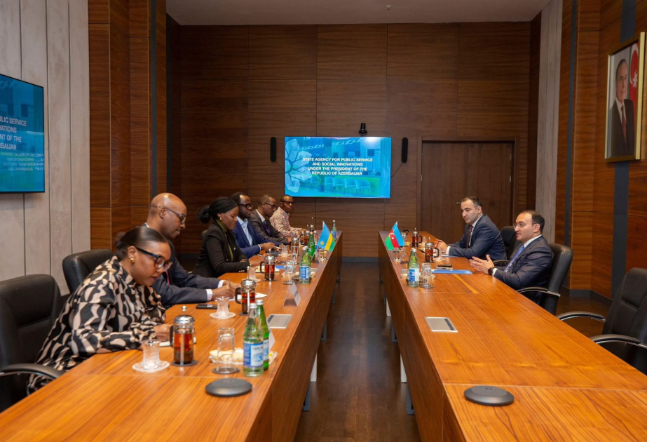 Ruanda estudia la experiencia de ASAN Servicio